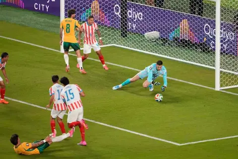 "أسوأ مباراة في تاريخ كأس العالم".. الاتهامات تلاحق أستراليا وباراجواي بالتواطؤ للتعادل